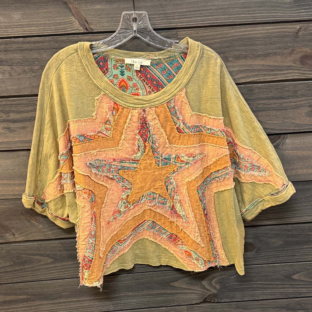 Oli & Hali Multicolor Star Short Sleeve Tee